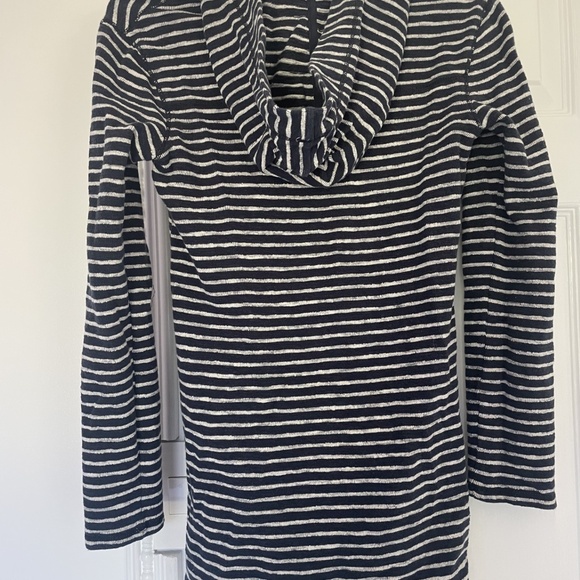 Max Studio Weekend Navy Blue and White Hoodie - Picture 2 of 3